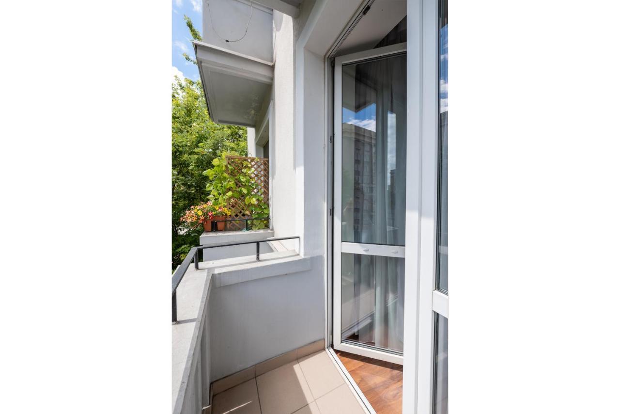 ורשה Ogrodowa Warm Wood Apartment מראה חיצוני תמונה