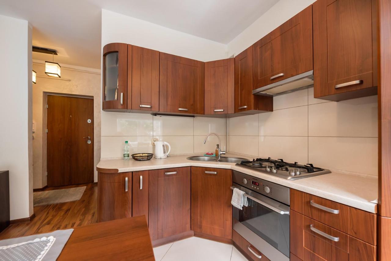ורשה Ogrodowa Warm Wood Apartment מראה חיצוני תמונה