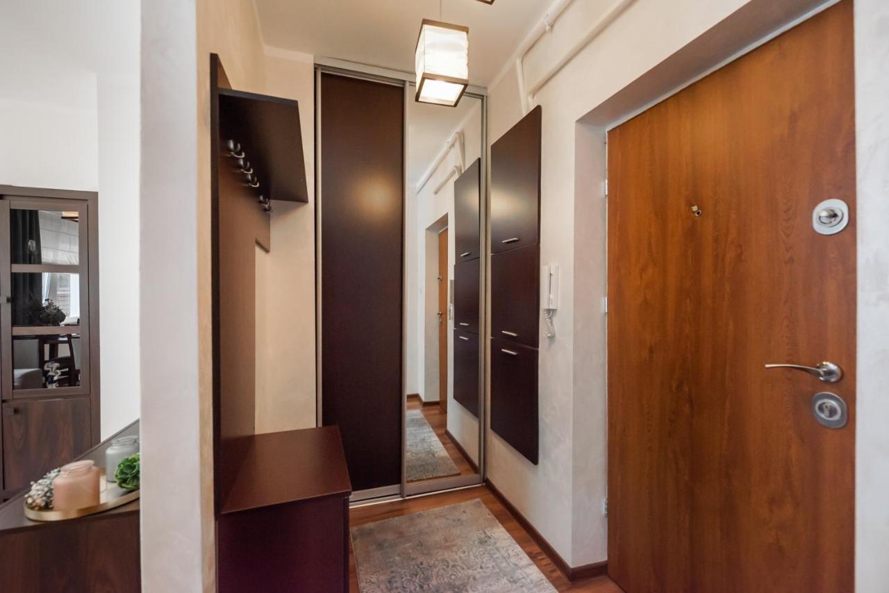 ורשה Ogrodowa Warm Wood Apartment מראה חיצוני תמונה