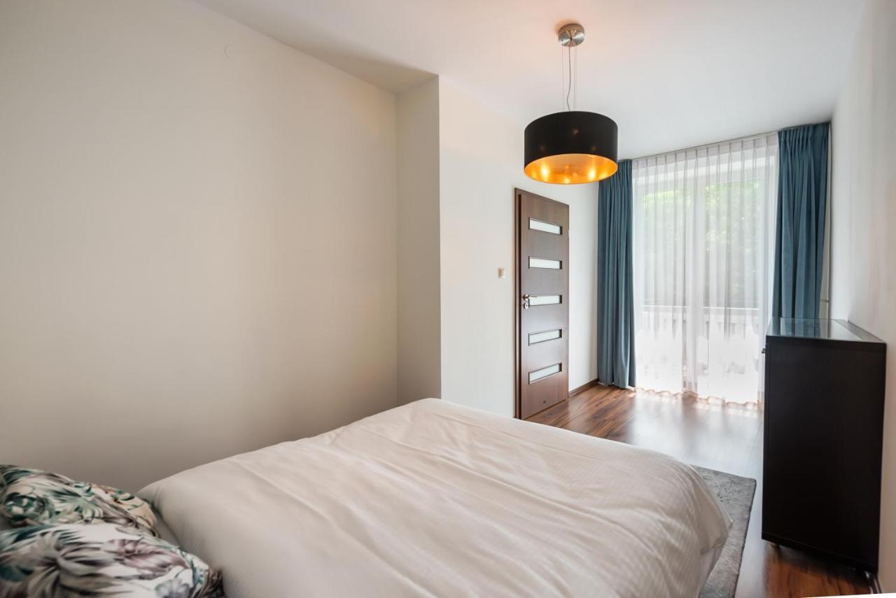 ורשה Ogrodowa Warm Wood Apartment מראה חיצוני תמונה