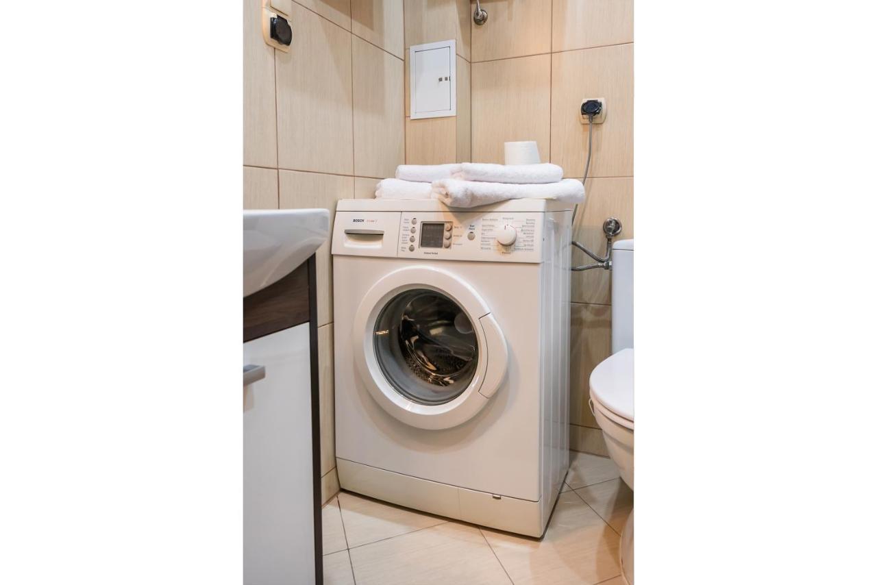ורשה Ogrodowa Warm Wood Apartment מראה חיצוני תמונה